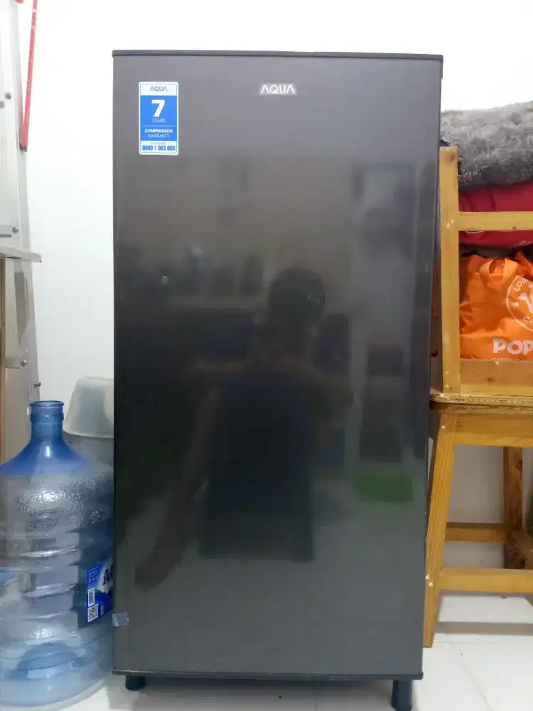 DIJUAL CEPAT - Kulkas 1 Pintu AQUA AQR-D181 DS 140L