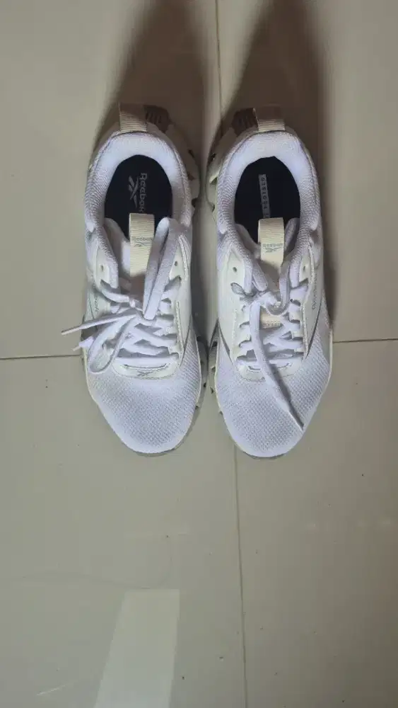 Sepatu Reebok original