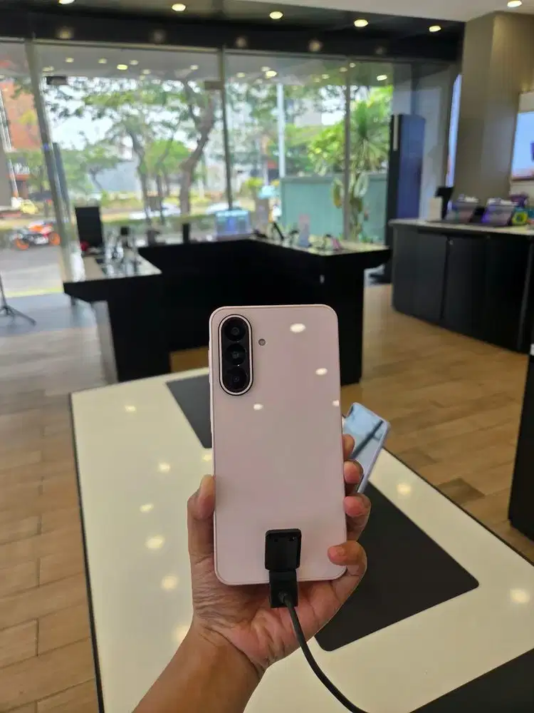 SAMSUNG GALAXY A37