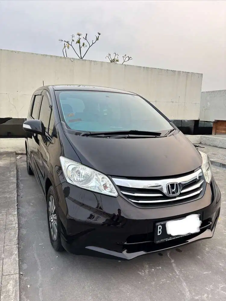 Honda Freed 2012 Bensin