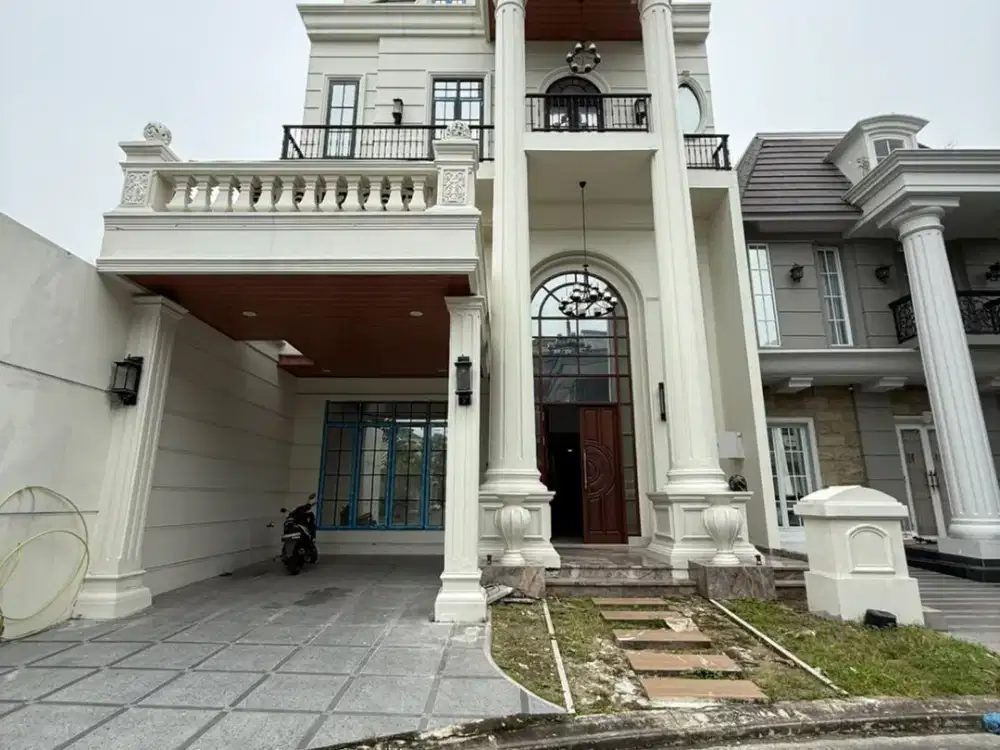 Villa Mewah Siap Huni di Citraland Gama City - Singapore of Medan