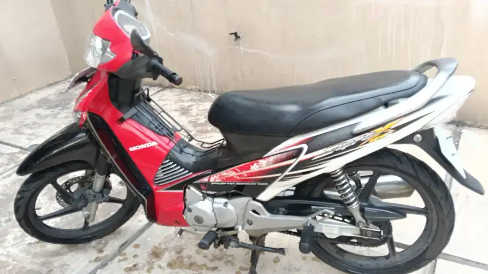 Supra X 125 Tahun 2006 (Collector Item)