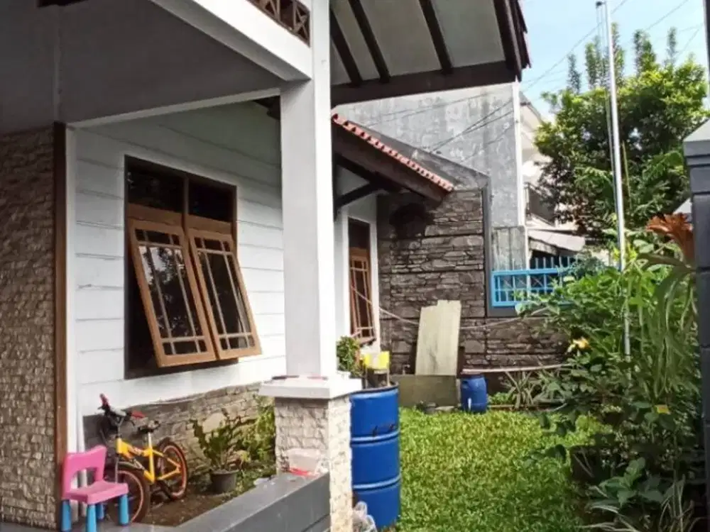 rumah terawat luas besar dekat reog turangga bandung