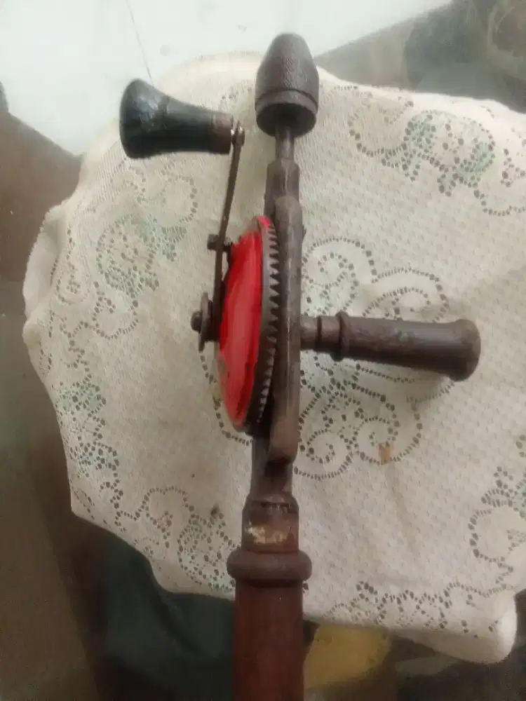 Bor kayu jadul normal
