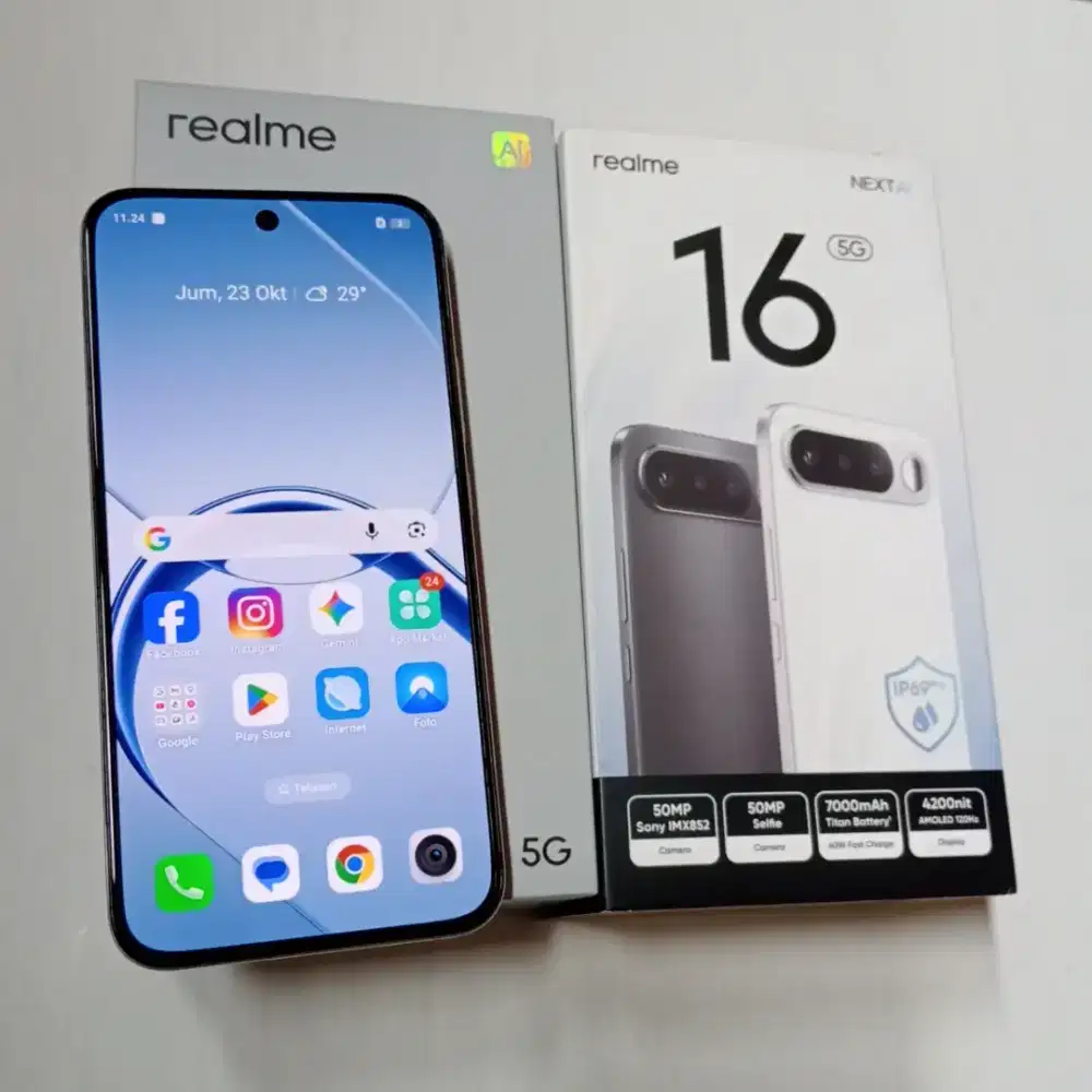 REALME 16 (5G) RAM 8GB/256GB lengkap Garansi
