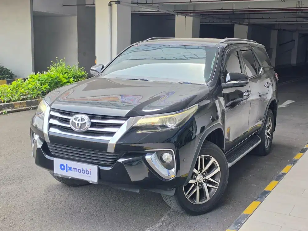 Pajak Panjang - Toyota Fortuner 2.4 4x2 VRZ Solar-AT 2018