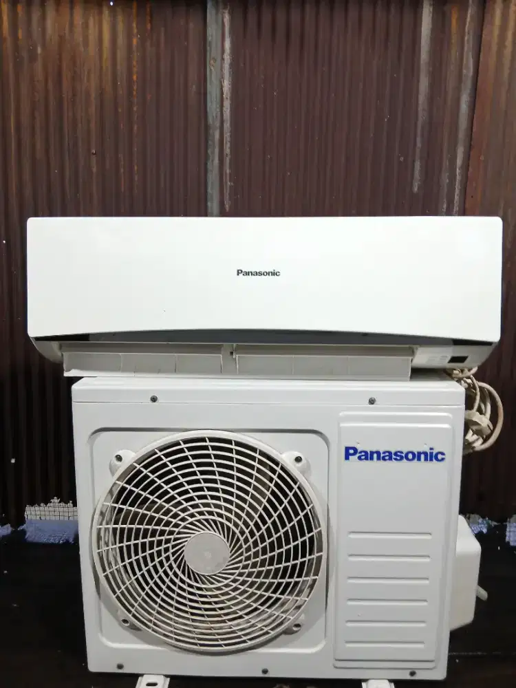 MENJUAL AC BEKAS 1/2 PK KOMPLIT