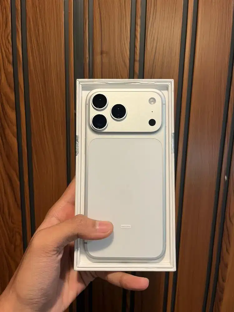iphone 17 promax silver 256gb ibox