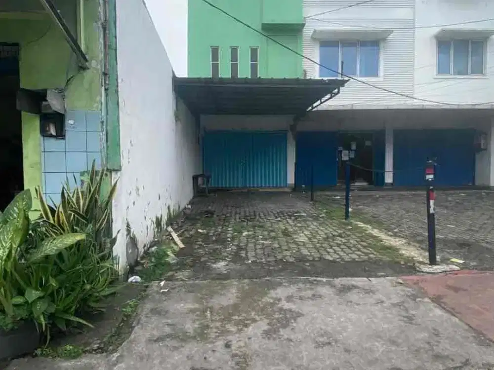 disewakan ruko hook di jalan dewi sartika biaa untuk usaha