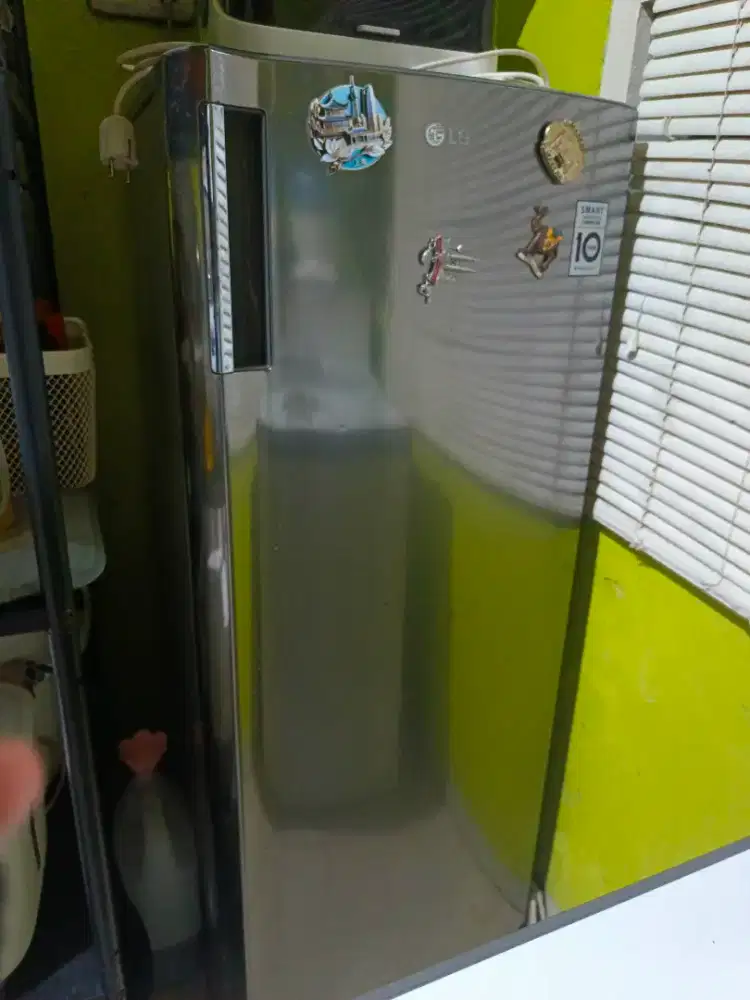 Jual freezer LG
