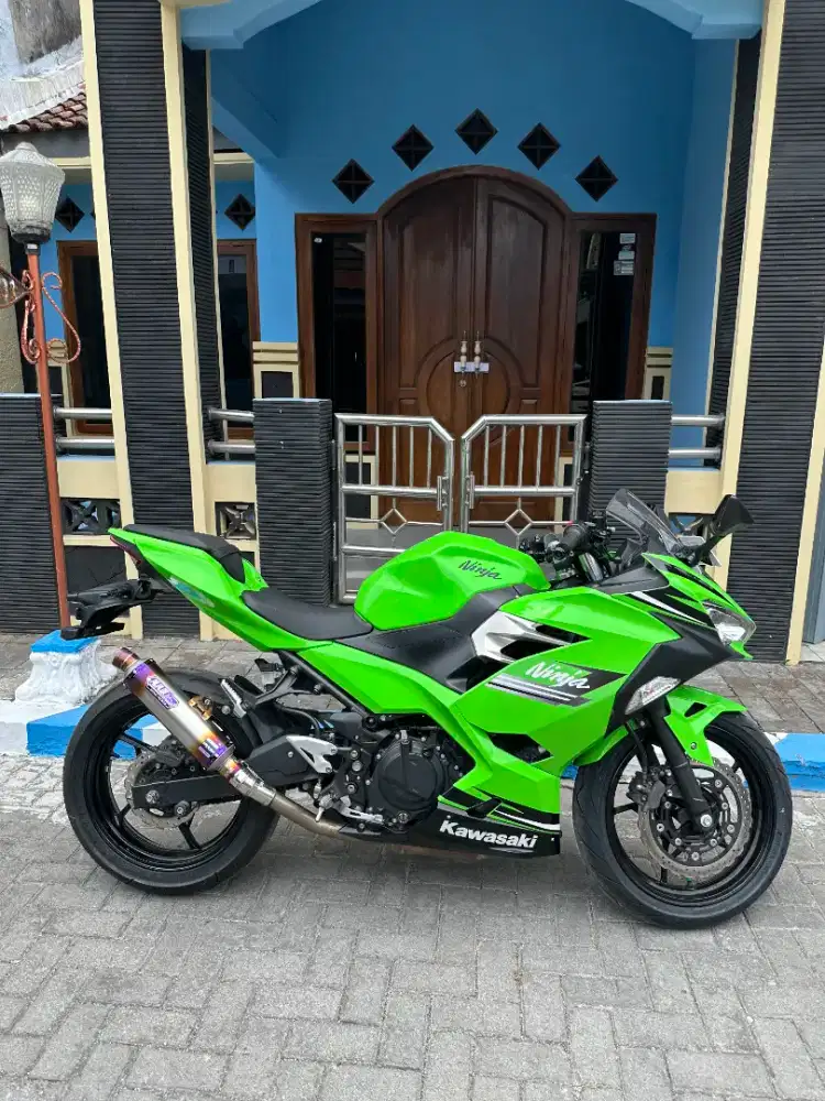 Ninja 250 fi CBR 250