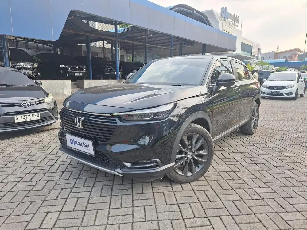 Cicilan Murah Honda HR-V 1.5 SE Bensin-AT 2024 Putih CWFDB