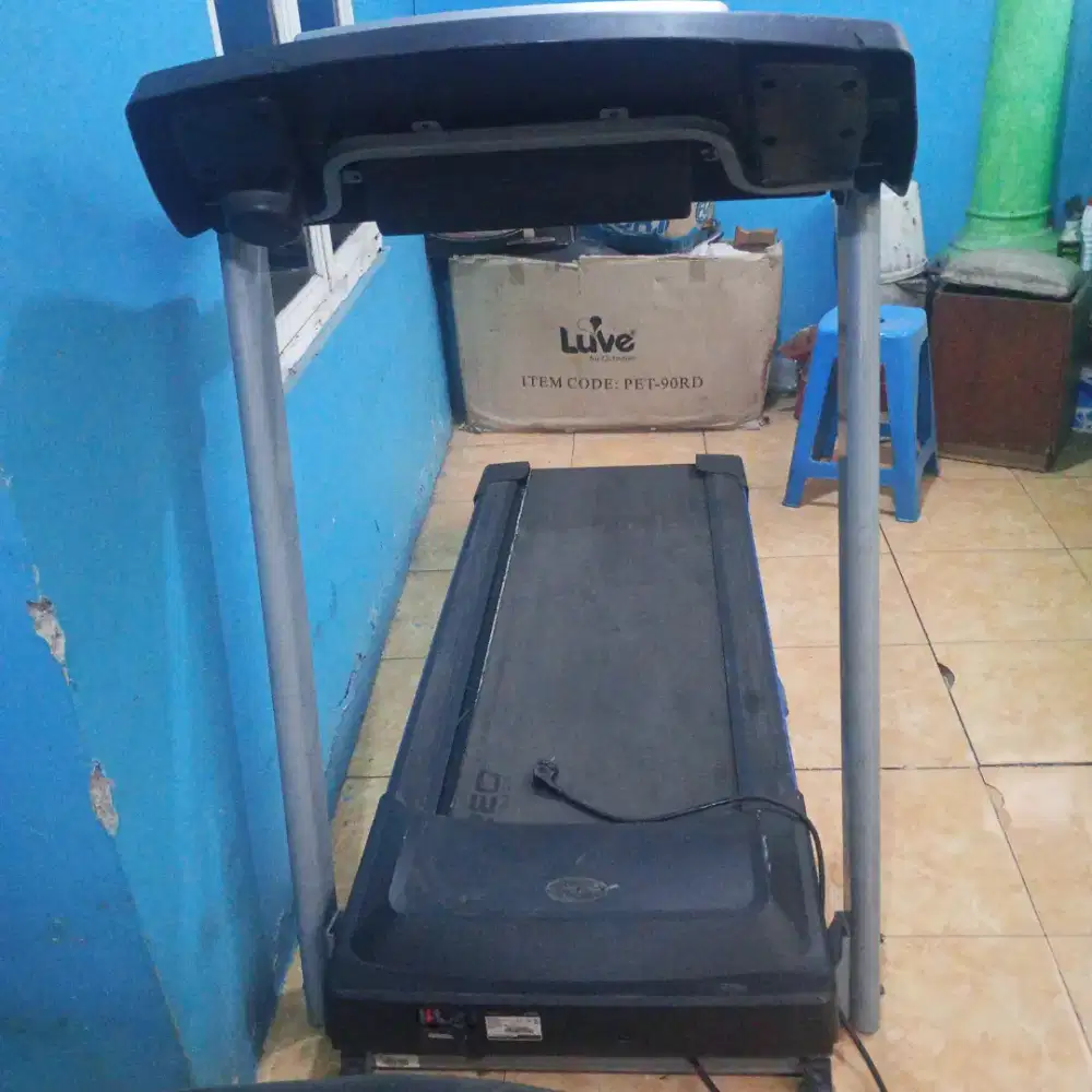 Treadmill elektrik merek Treo T105 kondisi masih aman tinggal pakai