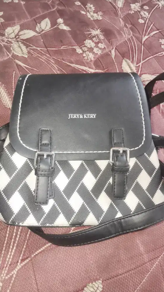 Tas gendong wanita