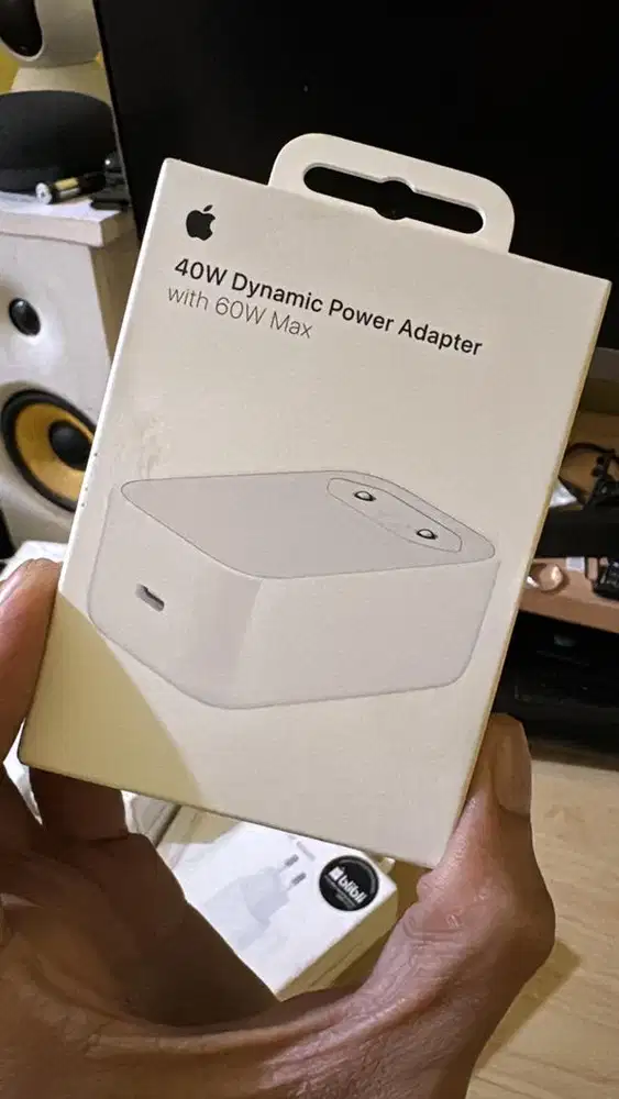 Dynamic Power Adapter 40-60W Apple Indonesia