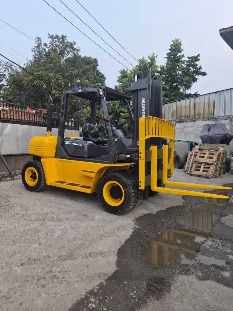 Forklift 5 Ton Komatsu Siap kerja