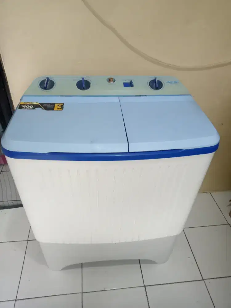 Mesin cuci 2tabung merk POLYTRON PWM 7363