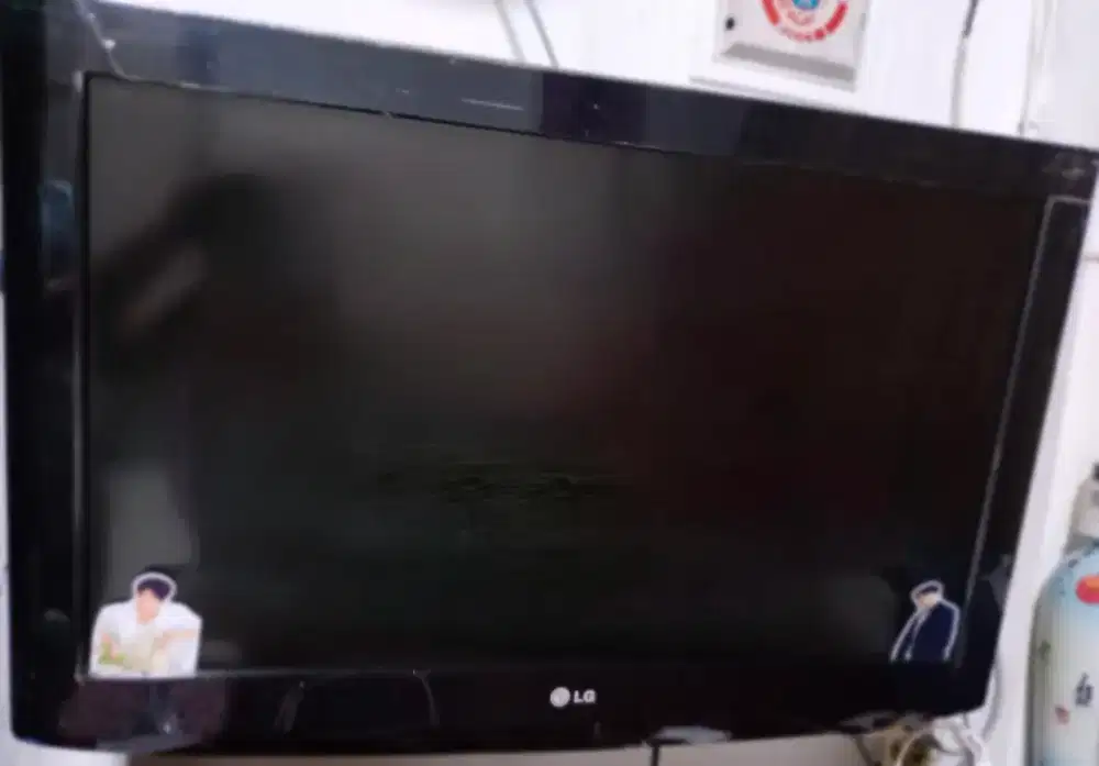 TV LG Layar Datar Rusak Mati Total – Jual Apa Adanya