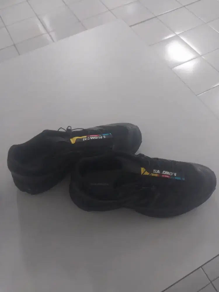 Sepatu Salomon XT-6 Black Phantom / Triple Black (Bekas)