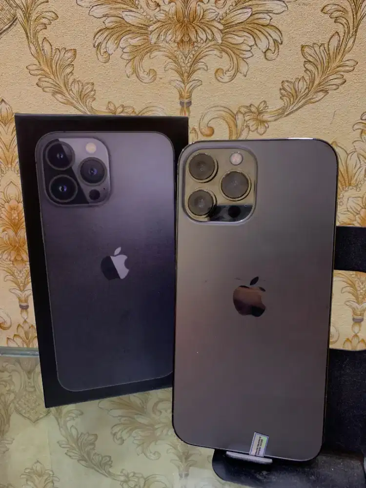 Second iPhone 13 PM 256 iBox lengkap