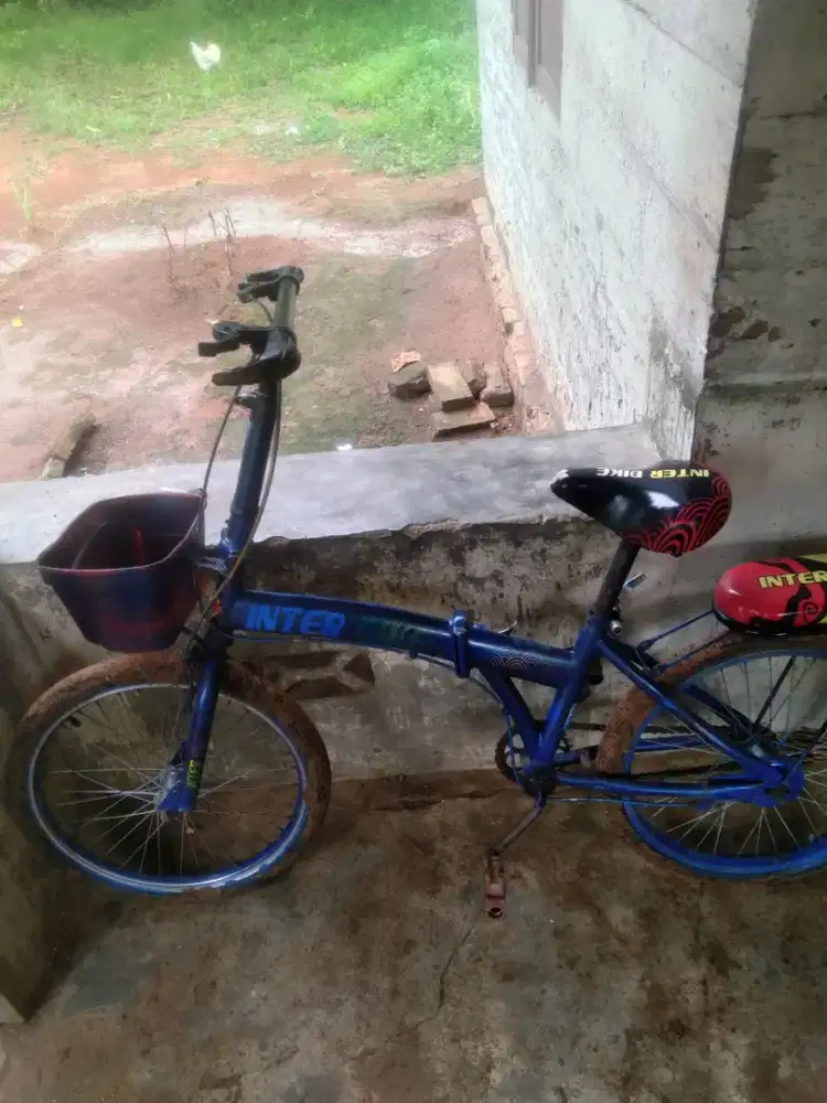Sepeda lipat merk Inter Bike UK 20