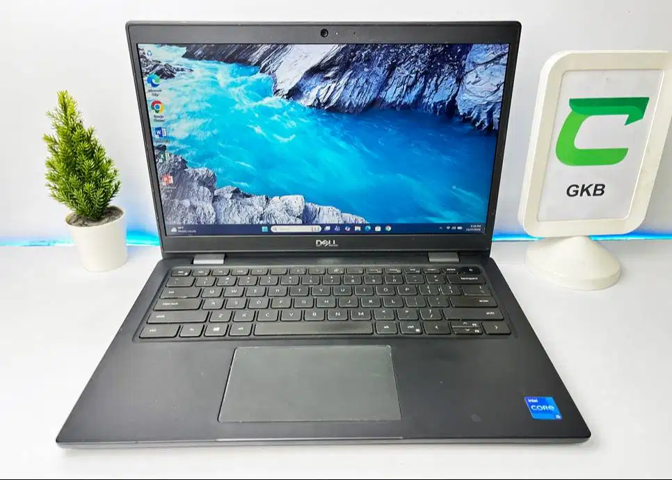 Laptop Dell i5 1135G7 Gen baru Ssd 512gb Ram 8gb mulus good condition