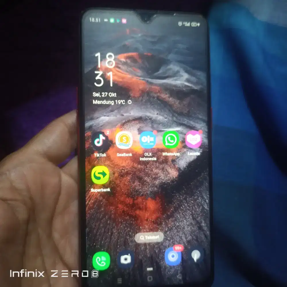 Oppo f9 mulus siap pake komplit ram 4gb lok cicadas