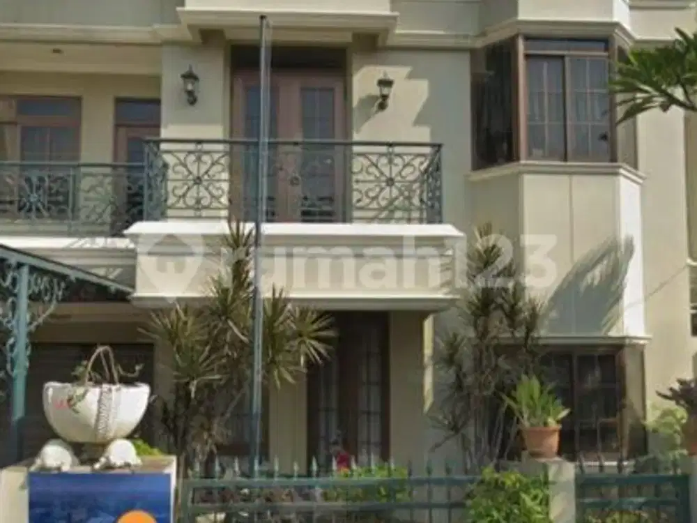 Rumah 3 Lantai SHM Tanjung Barat Indah Jakarta Selatan Dalam Cluster Pinggir Jalan Rapi Siap Huni