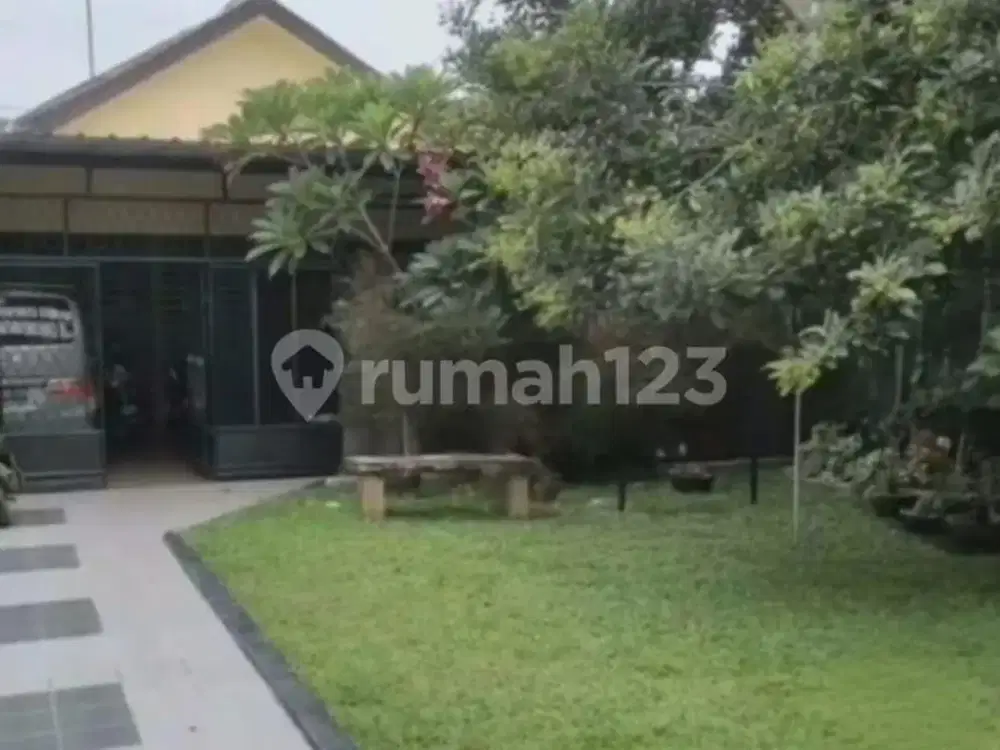 Rumah 1 Lantai SHM Ulujami Jakarta Selatan Bangunan Terawat Rapi Siap Huni