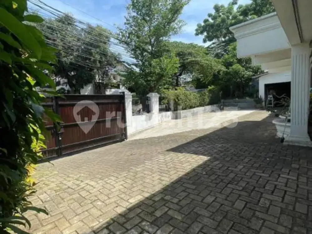 Rumah 1 Lantai SHM Cipete Jakarta Selatan Lokasi Pinggir Jalan Rapi Siap Huni