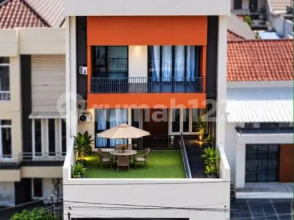 Rumah 4 Lantai SHM Pulomas Jakarta Timur Furniture Bangunan Mewah Rapi Siap Huni
