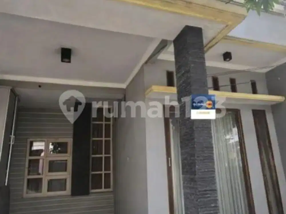 Rumah 2 Lantai SHM Cibubur Country Cluster Depan One Gate System