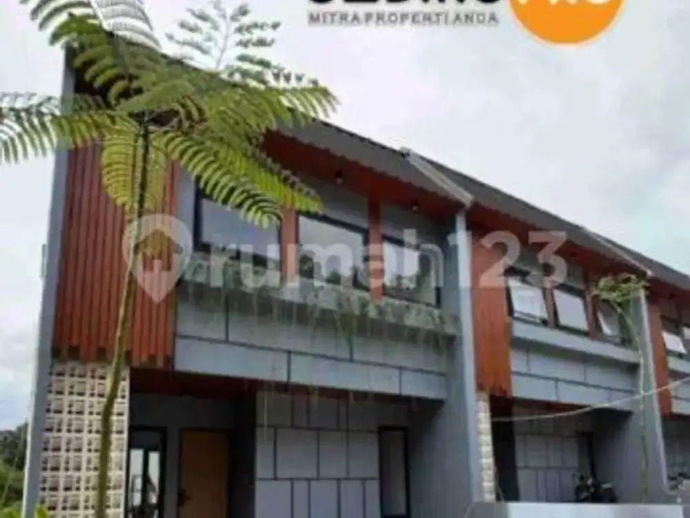 Rumah 2 Lantai SHM Lokasi Pinggir Jalan Cikunir Kebayoran Lama Jakarta Selatan
