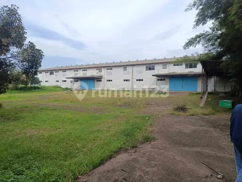 Jual Pabrik Ex Garment Pinggir Jalan Desa Dayeuh Cileungsi Siap Pakai
