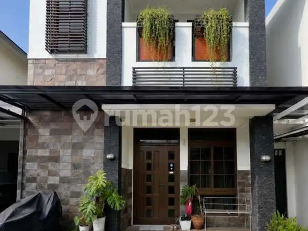 Jual Rumah Jatiasih Bekasi SHM Bangunan 2 Lantai Rapi Siap Huni