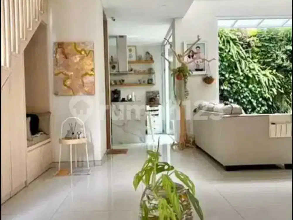 Jual Rumah Town House SHM Jagakarsa Jakarta Selatan Full Furfurnitur Rapi Siap Huni