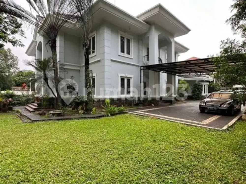 Rumah Mewah Kebayoran Baru Jakarta Selatan Posisi Hoek Privat Pool SHM Rapi Siap Huni