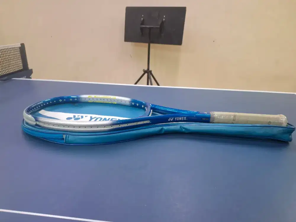Jual raket merk Yonex 3 pcs
