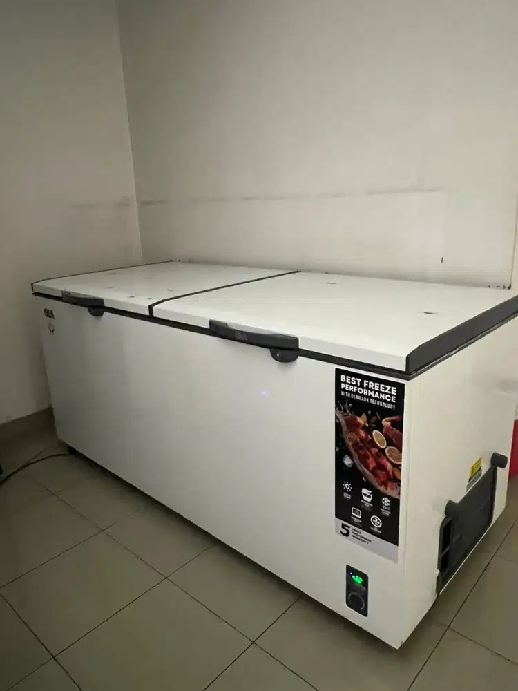 DIJUAL FREEZER GEA AB 900 TX 865 LITER