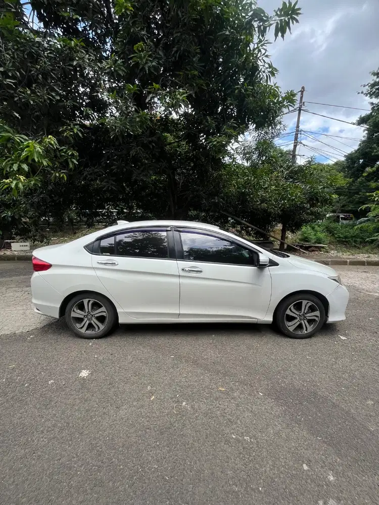 Dijual cepat Mobil Sedan Honda City