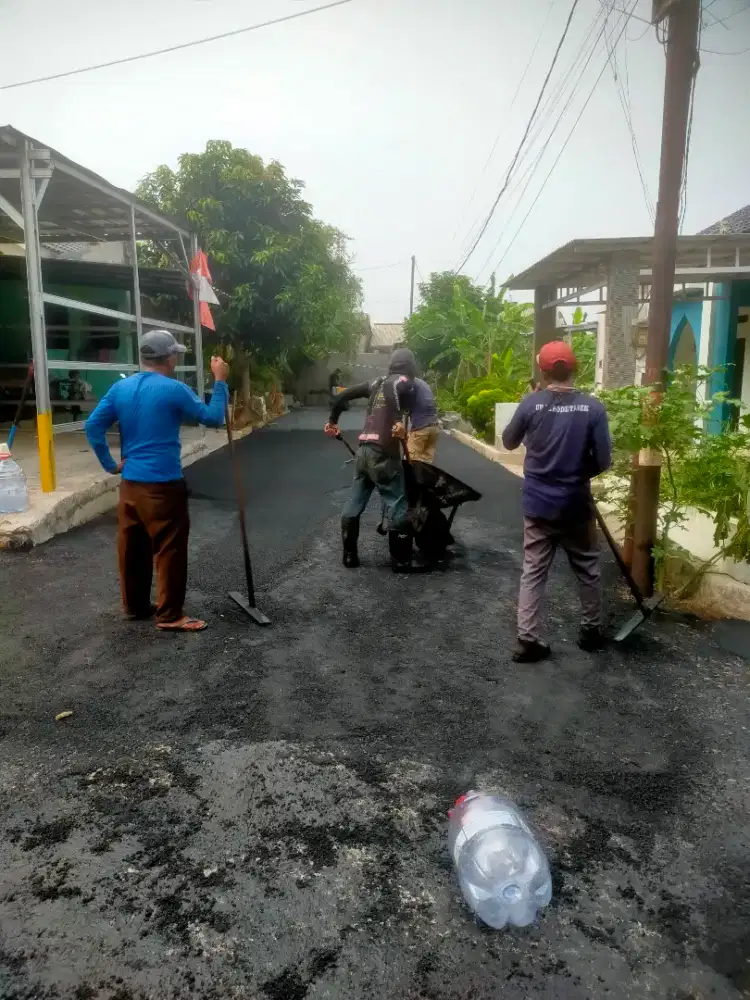 Jasa pengaspalan jalan hotmix