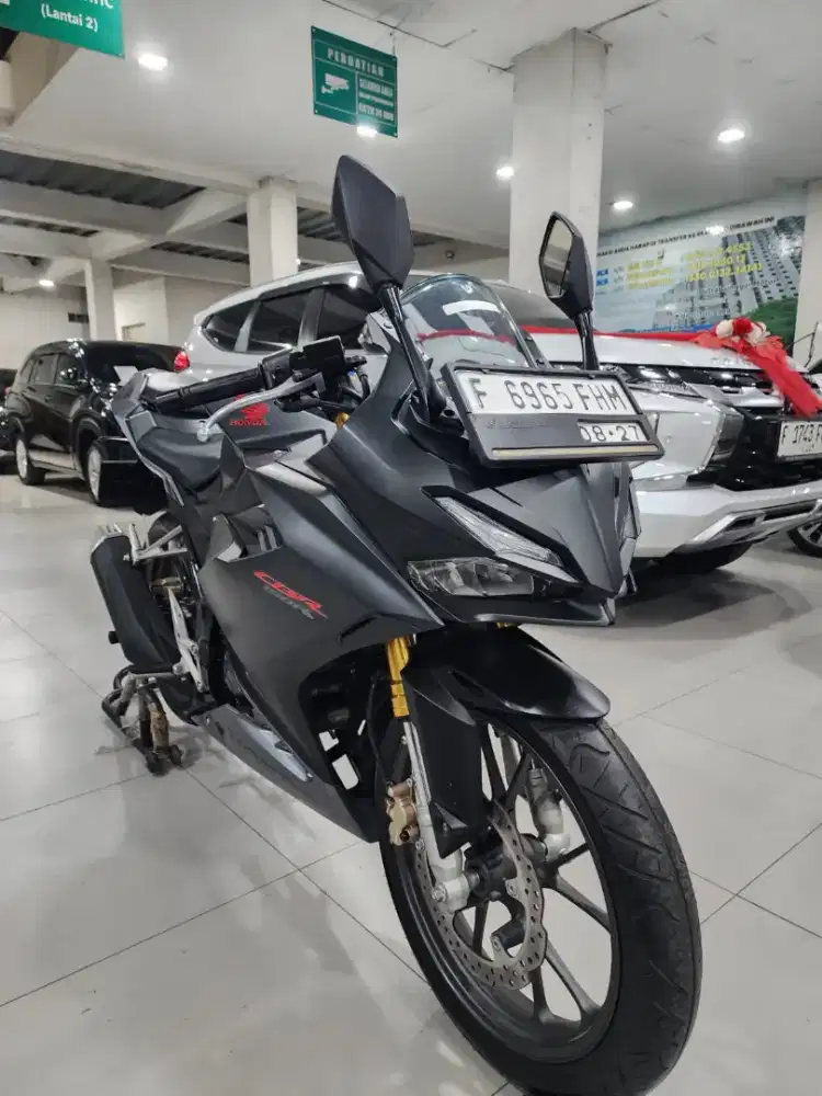 READY CBR 150 KM LOW KONDISI SUPER MULUS BARANG ANTIK SIAP PAKAI
