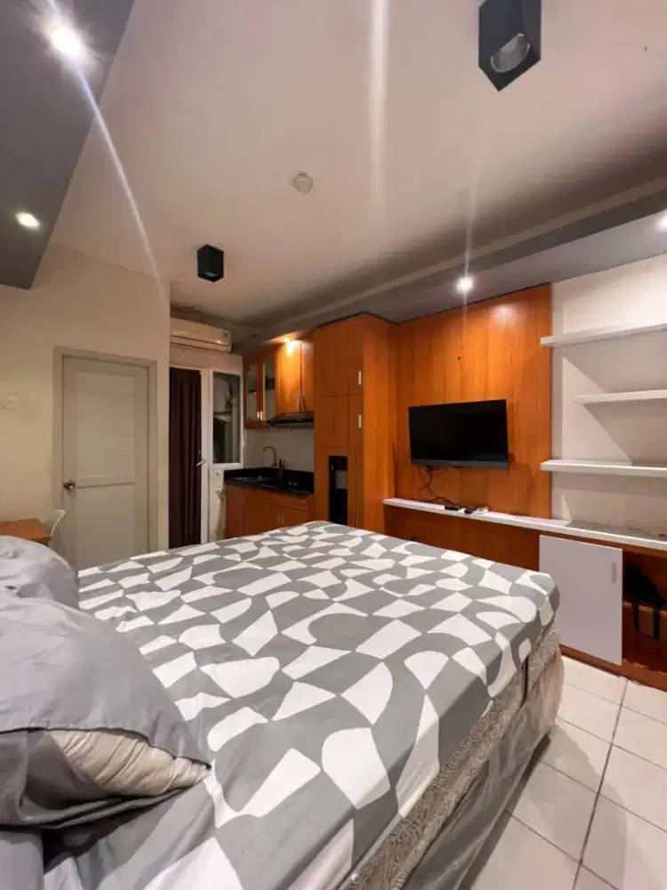 sewa apartemen harian green Pramuka city Jakarta pusat murah