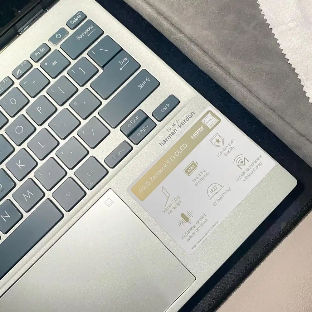 ASUS Zenbook S 13 OLED UM5302TA Ryzen 7 16GB 1TB Fullset Mulus