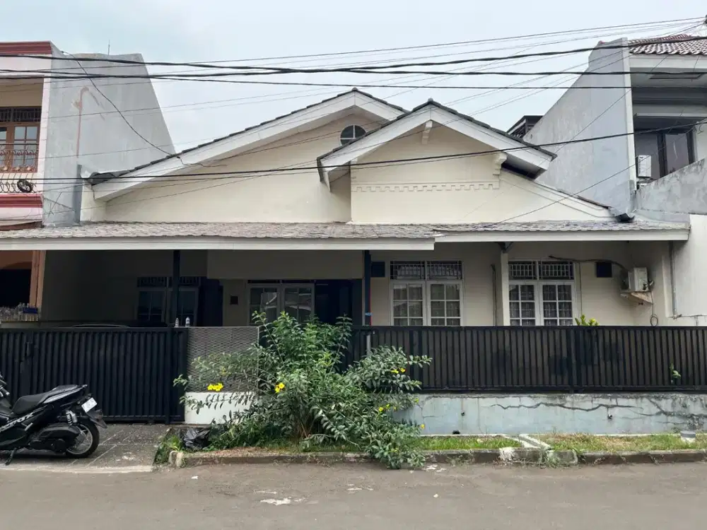 DISEWAKAN Rumah Kasuari Bintaro 3+1KT AC Fully Furnished LT144 LB85
