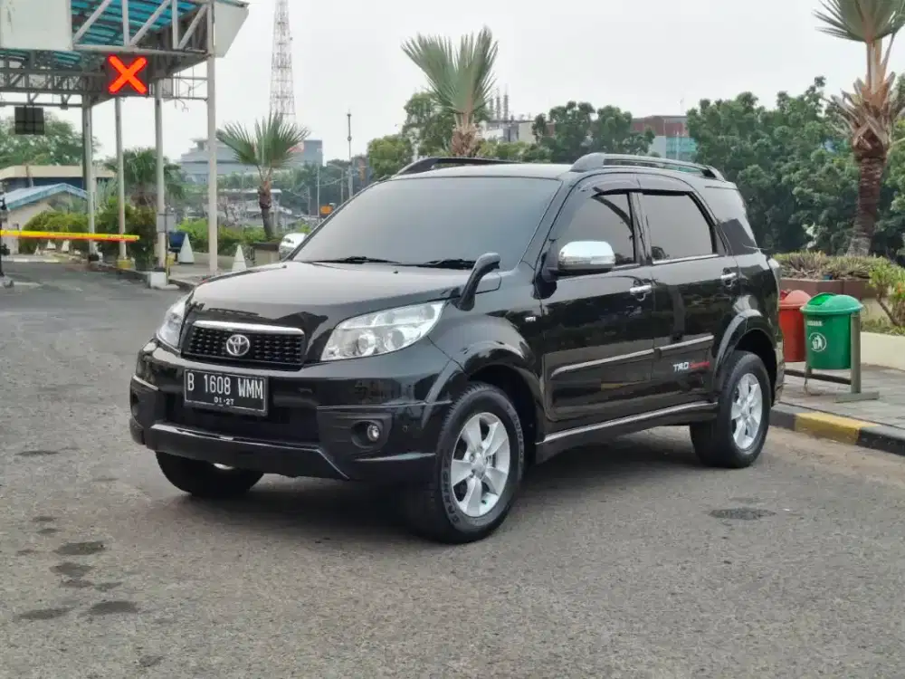 Toyota Rush S Trd matik tahun 2013/2014 Istimewa Termurah Antik