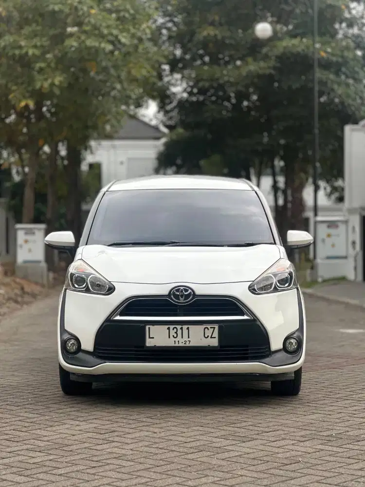 TOYOTA SIENTA V 2017 MATIC ISTIMEWAH