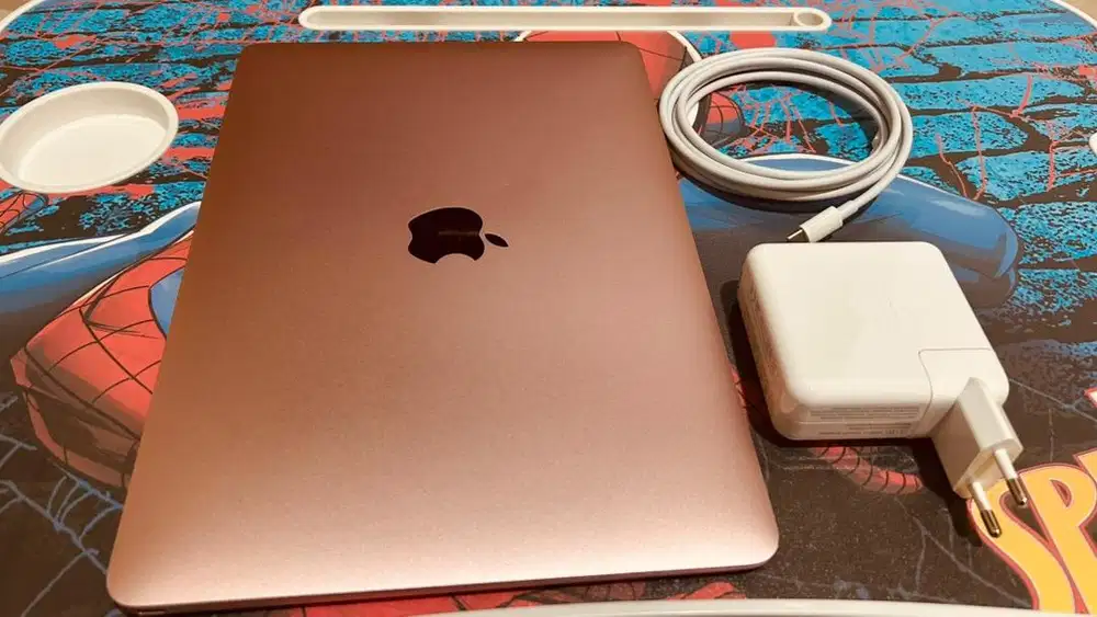 MacBook Retina 12inch Rosegold 2017 Ram 8GB Storage 256GB (A1534)