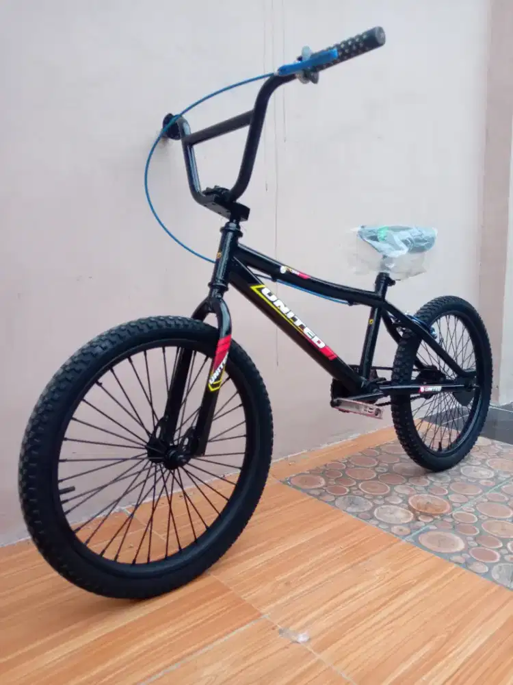 Dijual Bmx GT Ukuran 20. Noken MULUS SIAP PAKAI lokasi KEMILING, Nego.