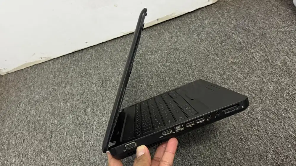 Laptop HP Compaq Core i7 RAM 4gb/160gb WiFi Semua Normal Mu